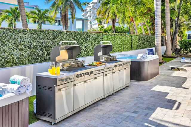 347 N Birch Road 1-9, Fort Lauderdale, FL 33304