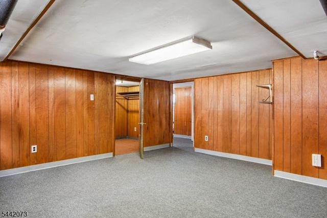 587 Woodland Ave, Mountainside Boro, NJ 07092
