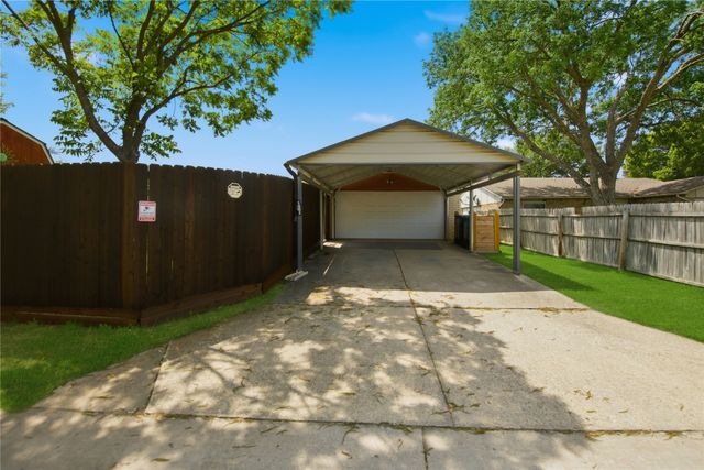 1902 Edna Smith Drive, Garland, TX 75040