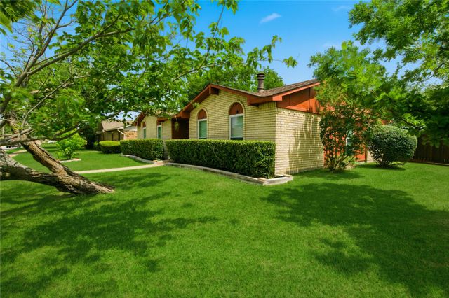 1902 Edna Smith Drive, Garland, TX 75040
