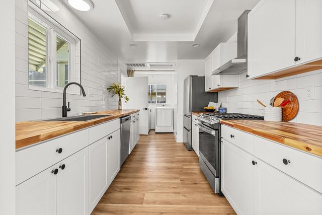 2625 27th St, Sacramento, CA 95818