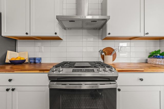 2625 27th St, Sacramento, CA 95818