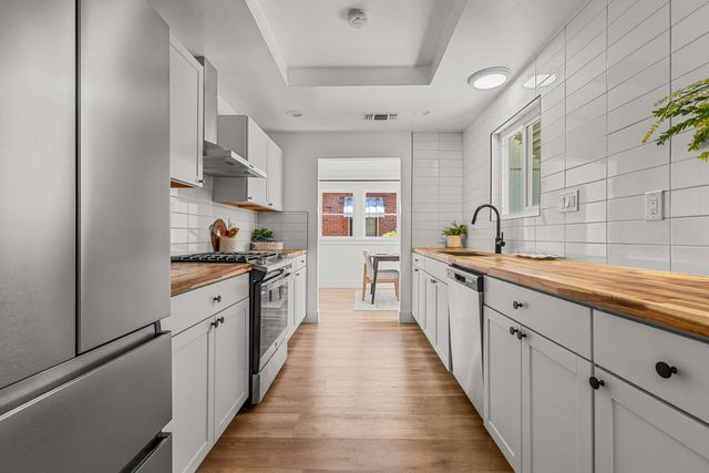 2625 27th St, Sacramento, CA 95818