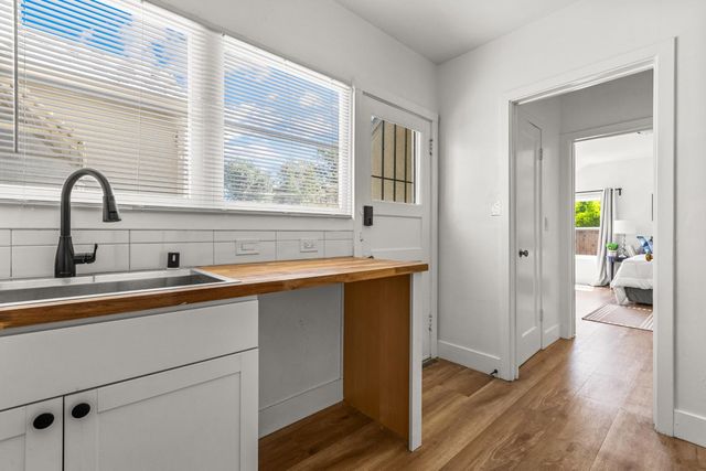 2625 27th St, Sacramento, CA 95818