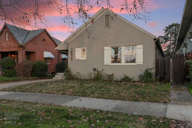 2625 27th St, Sacramento, CA 95818