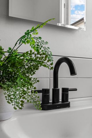 2625 27th St, Sacramento, CA 95818