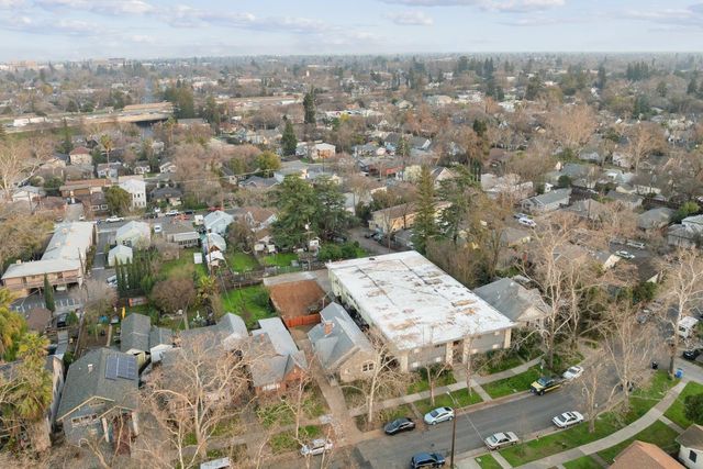 2625 27th St, Sacramento, CA 95818