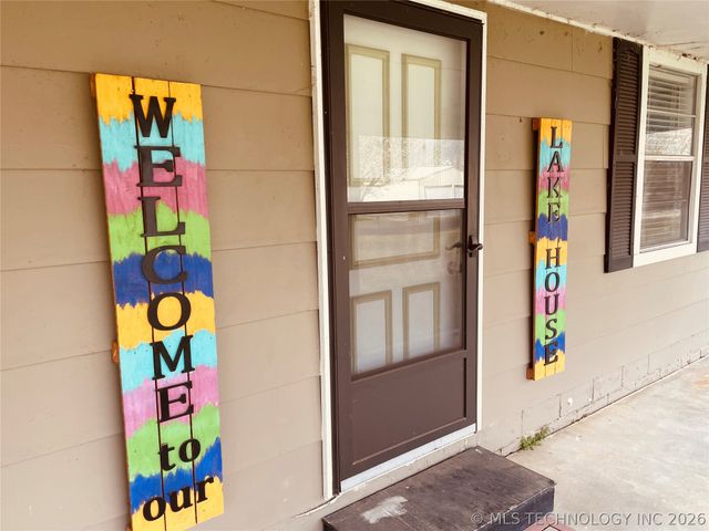 421216 E 1161 Road, Eufaula, OK 74432