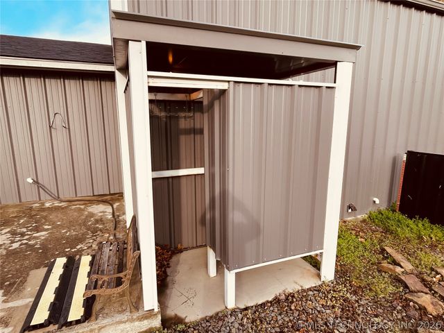 421216 E 1161 Road, Eufaula, OK 74432