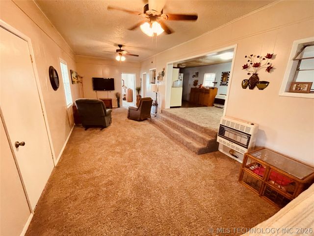 421216 E 1161 Road, Eufaula, OK 74432