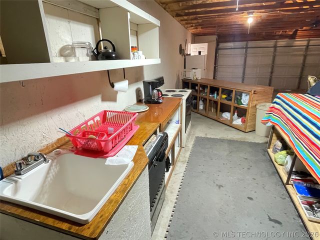 421216 E 1161 Road, Eufaula, OK 74432