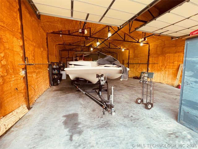 421216 E 1161 Road, Eufaula, OK 74432