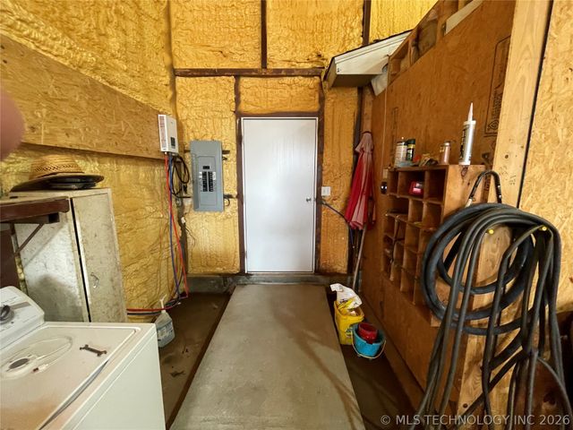 421216 E 1161 Road, Eufaula, OK 74432