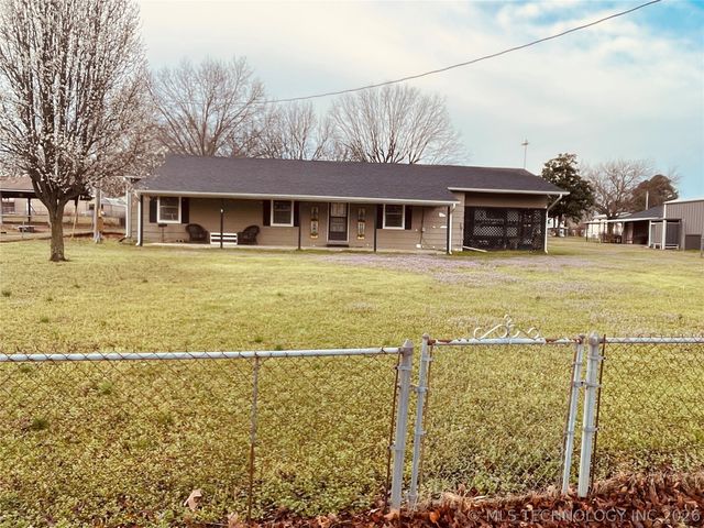 421216 E 1161 Road, Eufaula, OK 74432