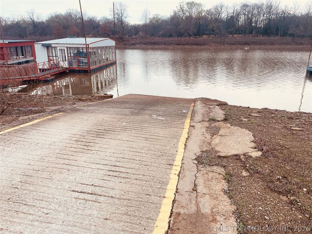 421216 E 1161 Road, Eufaula, OK 74432