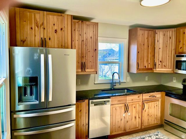 3112 S KENWOOD ST, Millcreek, UT 84106