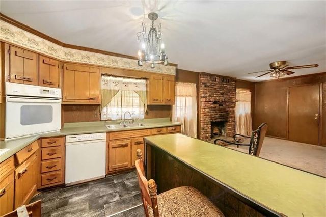 3435 Spring Valley Boulevard, College Park, GA 30349