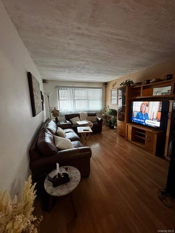 452 Saint Lawrence Avenue, Bronx, NY 10473