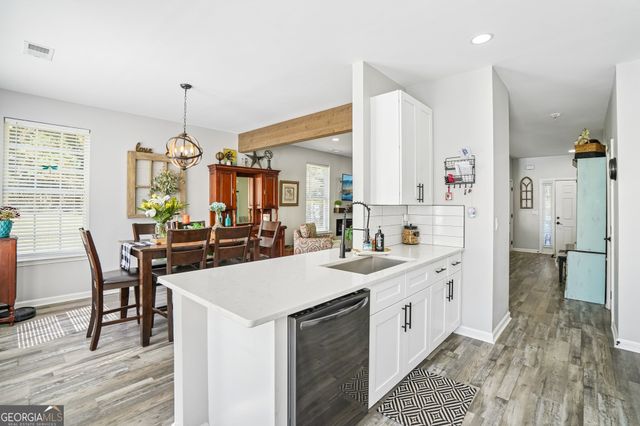 5301 Paramount View Way, Sugar Hill, GA 30518