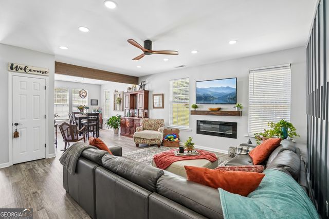 5301 Paramount View Way, Sugar Hill, GA 30518