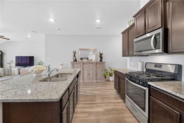 7714 Iron Man Dr, Corpus Christi, TX 78414
