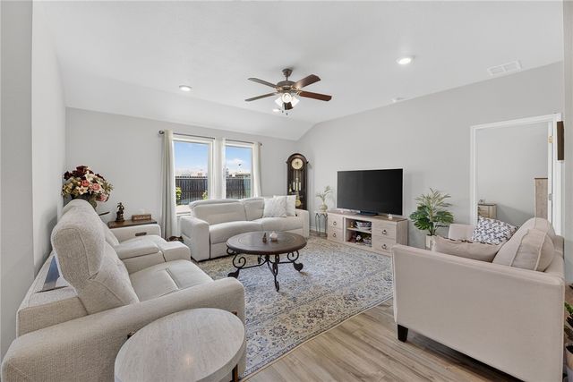 7714 Iron Man Dr, Corpus Christi, TX 78414