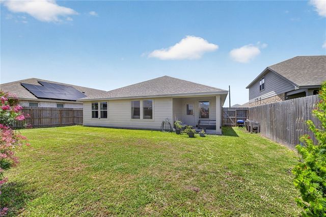7714 Iron Man Dr, Corpus Christi, TX 78414