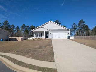 370 Bulldawg Lane, Raeford, NC 28376