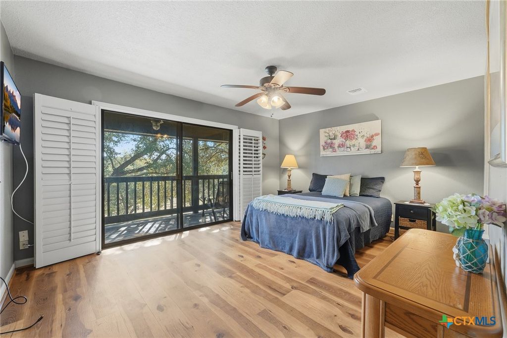 Image 16 of property listing at 421 Watts Lane B5, Canyon Lake, TX 78133