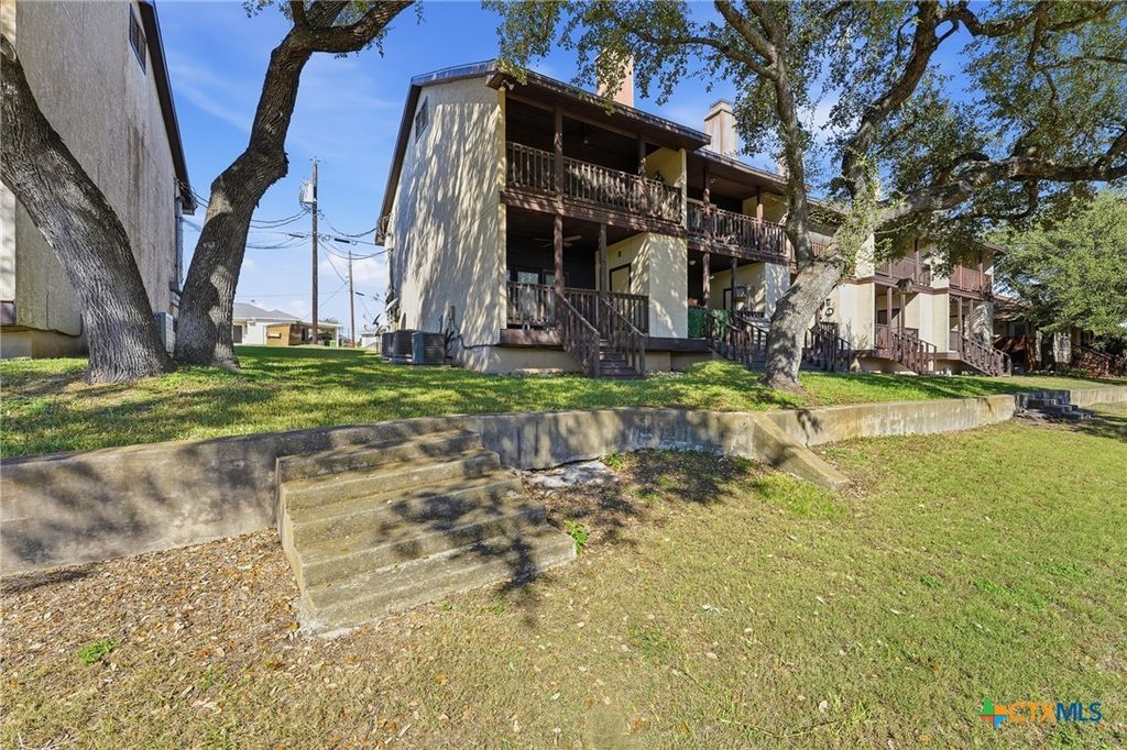 Image 28 of property listing at 421 Watts Lane B5, Canyon Lake, TX 78133
