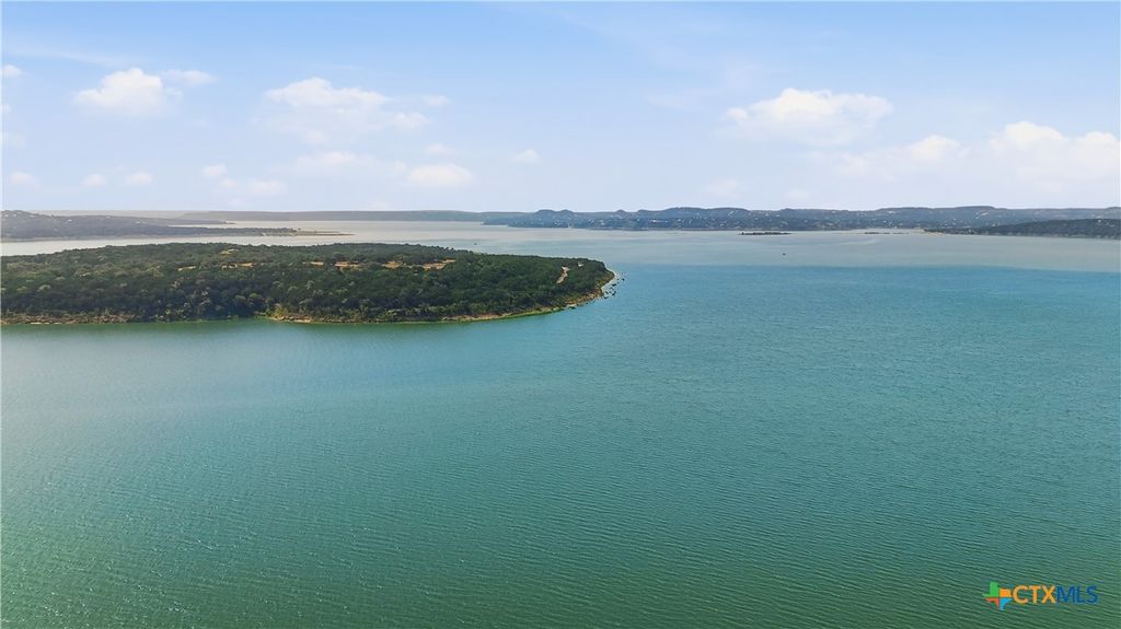 Image 30 of property listing at 421 Watts Lane B5, Canyon Lake, TX 78133