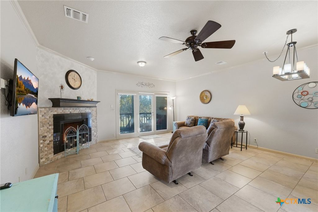 Image 6 of property listing at 421 Watts Lane B5, Canyon Lake, TX 78133