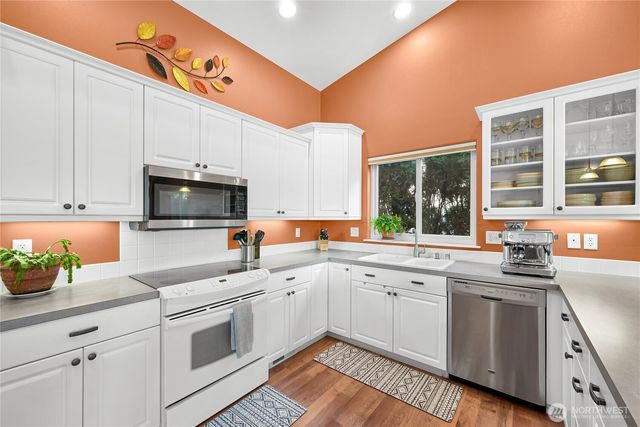 2002 Heartland Drive, Lynden, WA 98264