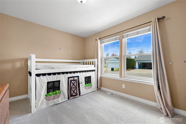 2002 Heartland Drive, Lynden, WA 98264