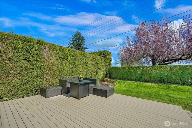 2002 Heartland Drive, Lynden, WA 98264