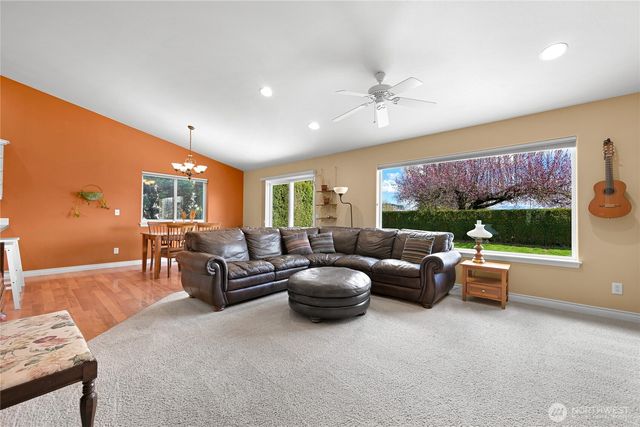 2002 Heartland Drive, Lynden, WA 98264