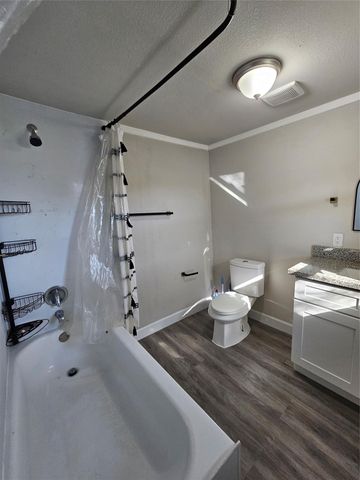 120 Antionette Lane, Crosby, TX 77532