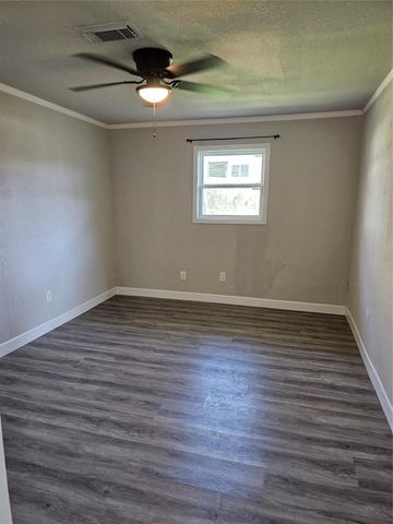 120 Antionette Lane, Crosby, TX 77532