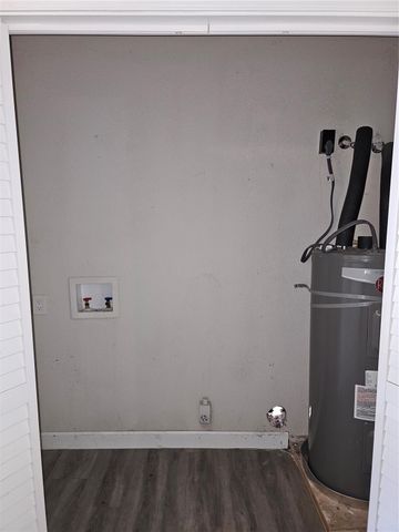 120 Antionette Lane, Crosby, TX 77532