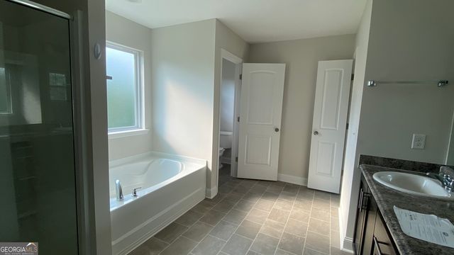 284 Thorp Circle, Hinesville, GA 31313