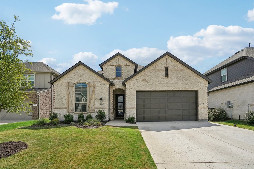 1104 Firecracker Drive, Justin, TX 76247 — exterior