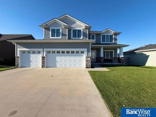 7349 Yankee Woods Drive, Lincoln, NE 68516