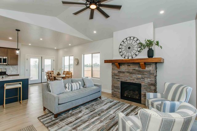 1549 Excelsior Creek Avenue, Montrose, CO 81401