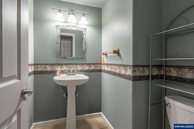 4515 Samantha Av NE, Salem, OR 97305