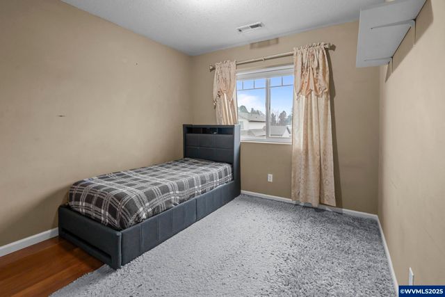 4515 Samantha Av NE, Salem, OR 97305