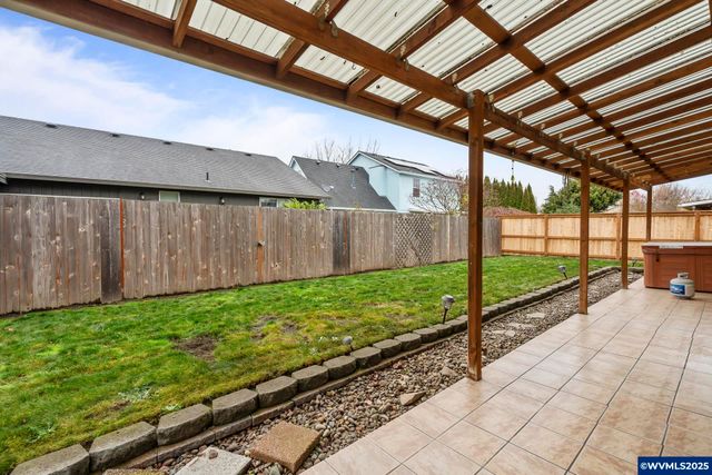 4515 Samantha Av NE, Salem, OR 97305