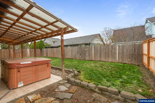 4515 Samantha Av NE, Salem, OR 97305