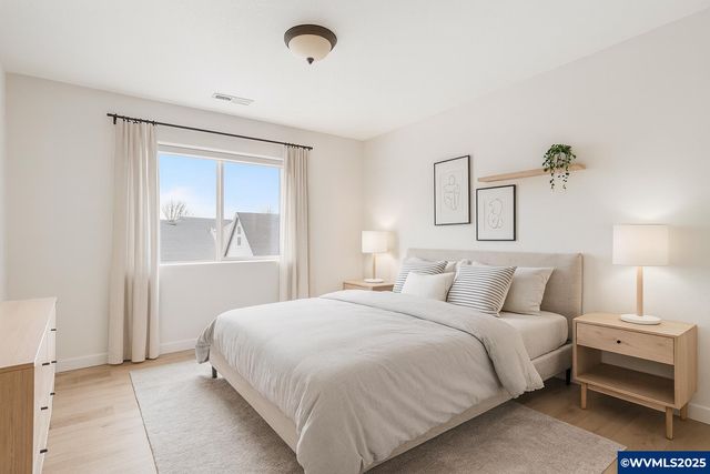 4515 Samantha Av NE, Salem, OR 97305