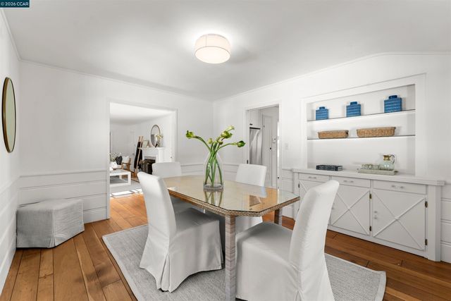 5450 Ascot Drive, Oakland, CA 94611