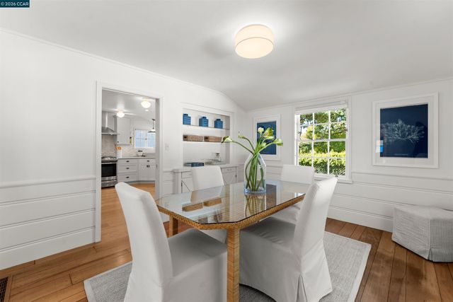 5450 Ascot Drive, Oakland, CA 94611